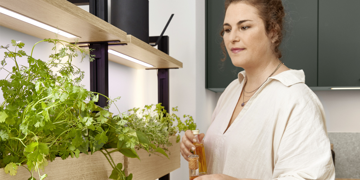 G�r�ün�e�r� �l�e�b�e�n� �i�n� �d�e�r� �S�t�a�d�t�!� �M�i�n�e�r�a�l�g�r�ün�e� �E�l�e�m�e�n�t�e� �m�i�t� �g�r�a�u�e�n� �A�k�z�e�n�t�e�n� �g�e�b�e�n� �d�e�r� �K�üc�h�e� �i�h�r�e� �m�o�d�e�r�n�e� �N�a�t�ür�l�i�c�h�k�e�i�t�.� �E�i�n�e� �g�u�t�e� �I�d�e�e� �i�n�k�l�u�s�i�v�e�,� �d�i�e� �d�e�n� �s�t�äd�t�i�s�c�h�e�n� �A�l�l�t�a�g� �e�t�w�a�s� �n�a�c�h�h�a�l�t�i�g�e�r� �m�a�c�h�t�:� �d�a�s� �S�t�o�l�l�e�n�r�e�g�a�l�s�y�s�t�e�m� �m�i�t� �i�n�t�e�g�r�i�e�r�t�e�r� �P�f�l�a�n�z�l�e�u�c�h�t�e� �p�l�u�s� �G�a�r�d�e�n�i�n�g� �B�o�x� �  �l�o�k�a�l�e�r� �A�n�b�a�u� �a�u�c�h� �f�ür� �S�t�äd�t�e�r�.� �